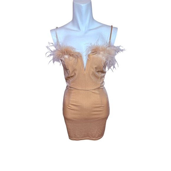 NEW Superdown Beige Cream Erika Feather Trim Velvet Mini Dress NWT - Size XS - Picture 3 of 9